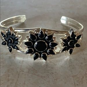 Ladies bracelet